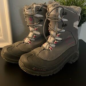 Columbia Snow boots Kids Big Girls size 3